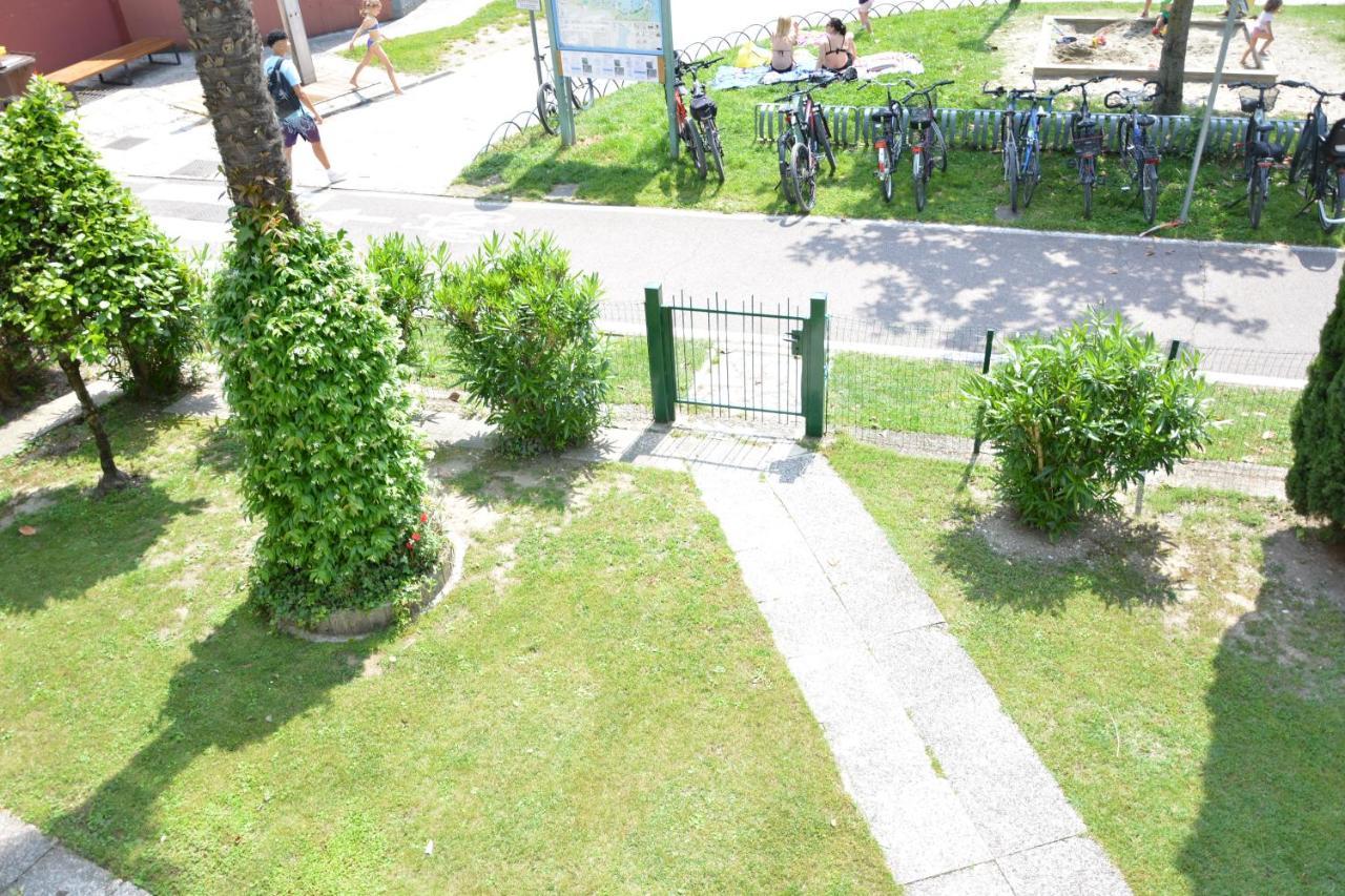Terrazza Sul Lago Riva del Garda Ngoại thất bức ảnh